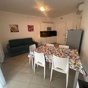 Marina - Agenzia Cocal Apartment