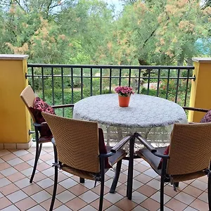  Appartamento Villaggio Sant'andrea - With Gardenview